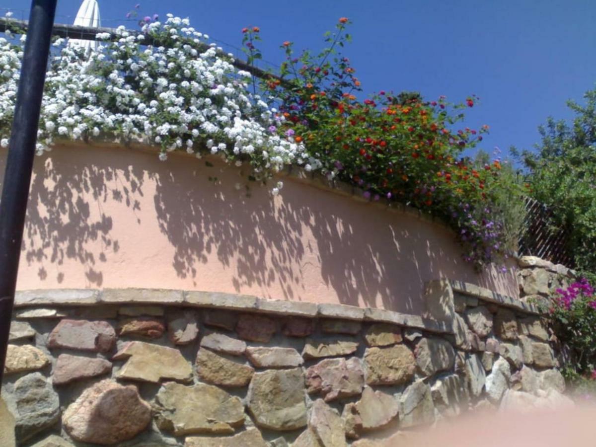 Casa Vacanza la terrazza panoramica a 200 mt dal mare Villa Simius Exterior foto